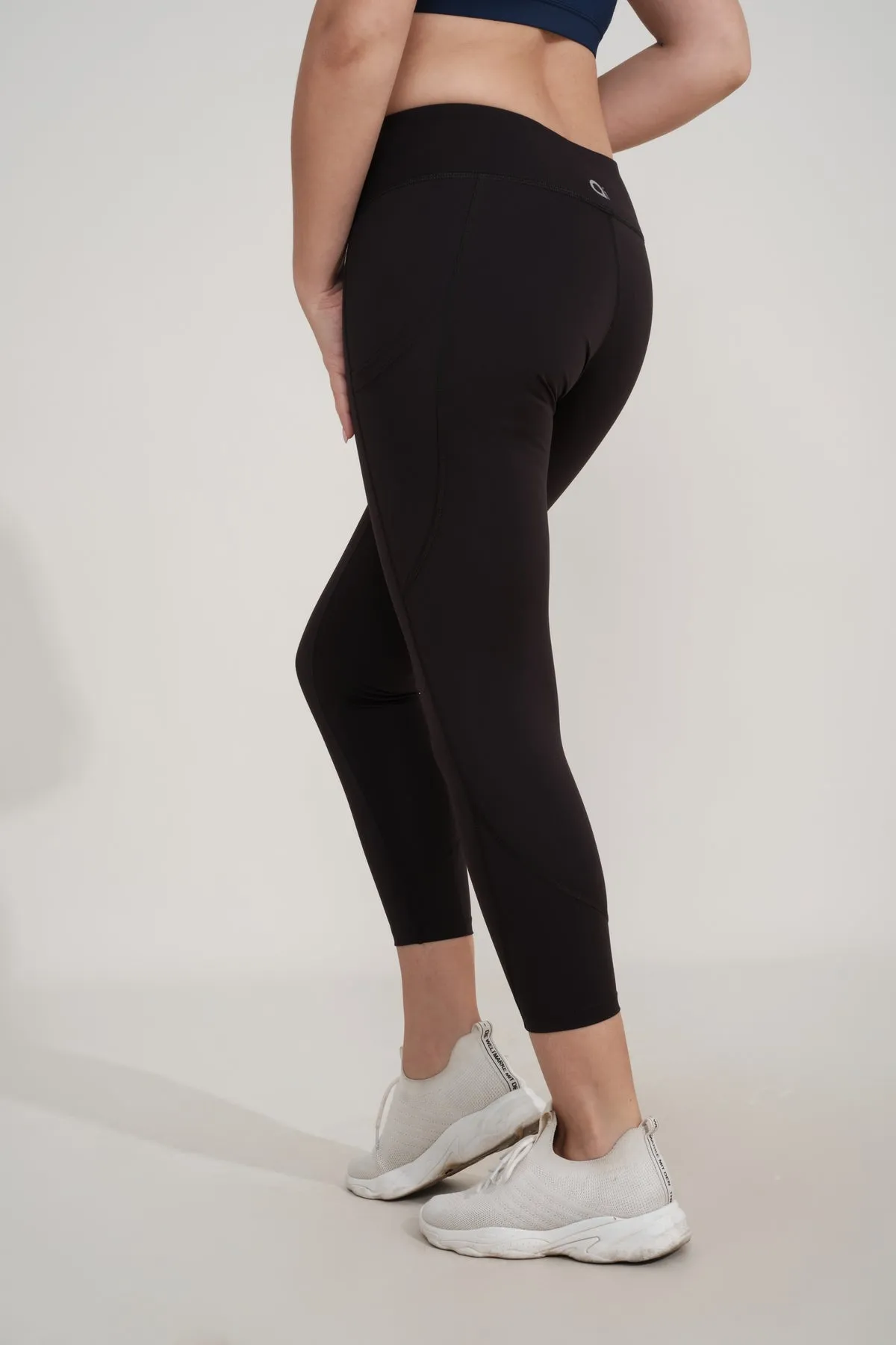 Amante Womens Sports Full Length Capri