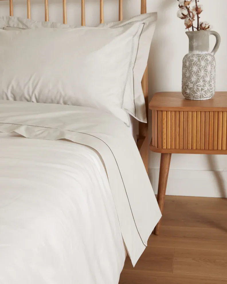 Foxford Nacre Flat Sheet with Nacre Rolenio