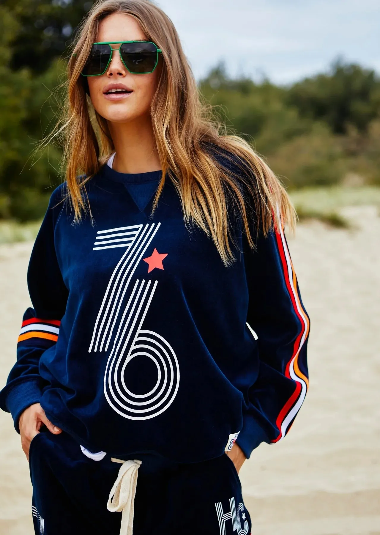 HAMMILL & Co Womens 76 Velour Sweat - Navy
