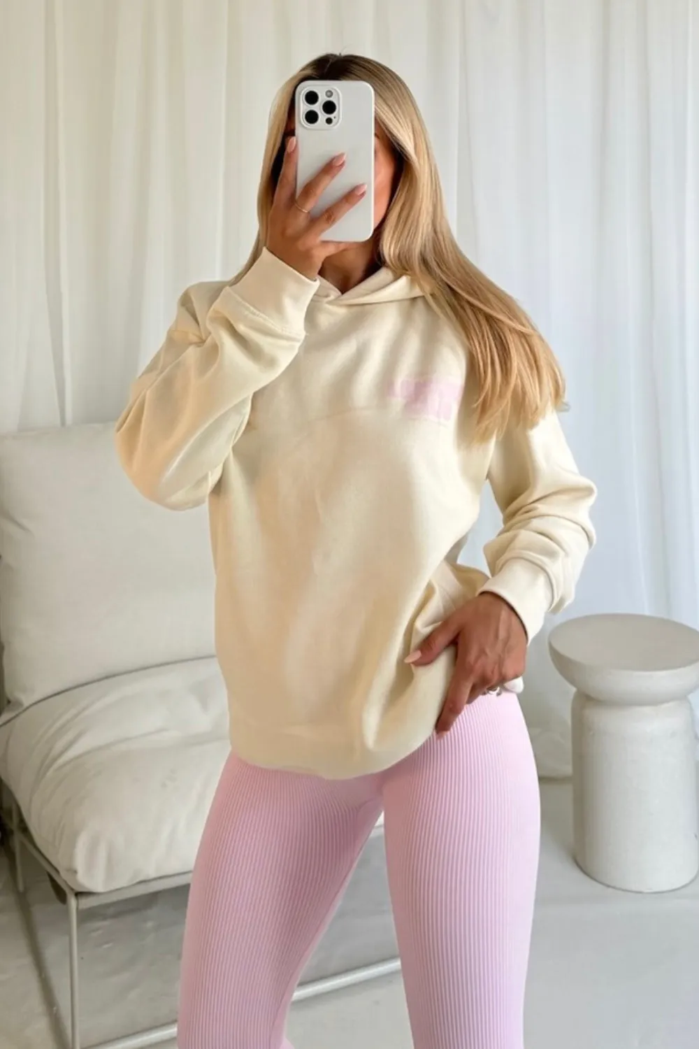 Leisure club ecru printed hoodie baby pink legging