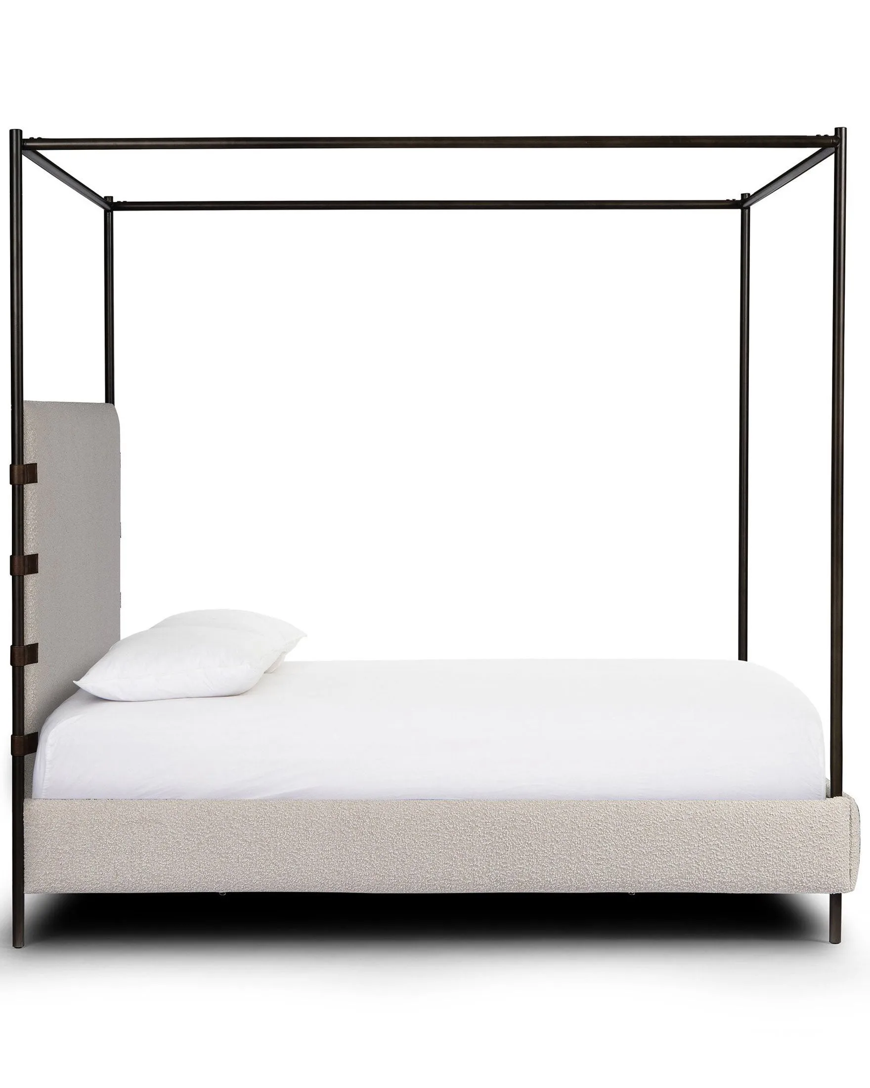 Roderick Canopy Bed