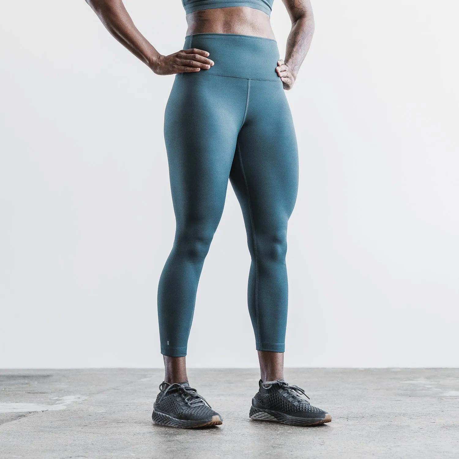 Women's High-Rise Matte Tight 25"